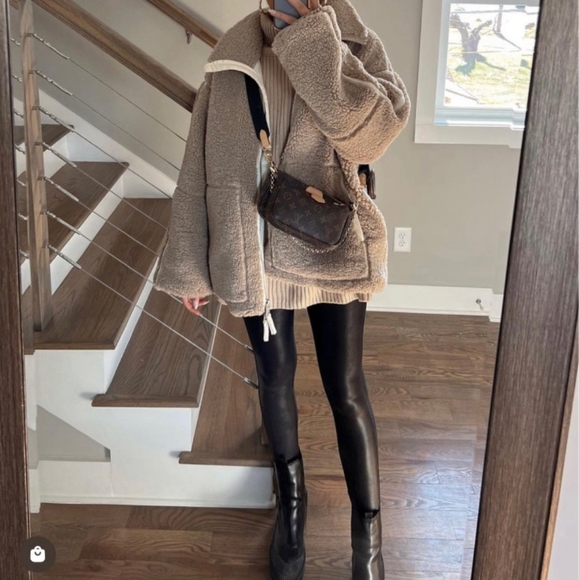 NWT Teddy  Bear 🧸 Jacket H&M - Picture 3 of 3